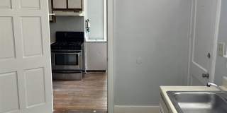 303 King Street Gallery 20