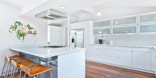 A Fully Furnished Modern Portfolio Home with a Large Backyard Oasis & 3 Comfortable Bedrooms! Gallery 5
