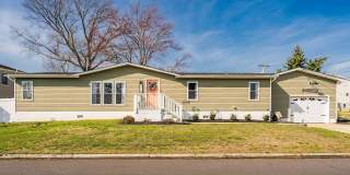 616 Newport Avenue Gallery 2