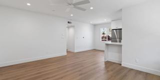 4264 42nd St Gallery 19
