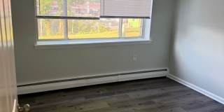 2314 Glendale Terrace Gallery 14