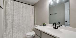 Emerald Square Villas Gallery 20