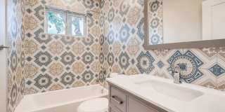 Modern 2 Bed/1 Bath in the Heart of Tennyson! AVAILABLE 5/1! Gallery 6