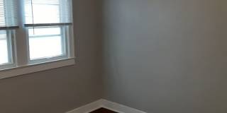 Nice 3BR/1BA house with Appliances Gallery 14