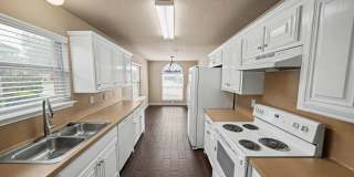 Spacious Single-Story Home with Solar Panels - Realtor Commission: $500 Spacious Single-Story Home with Solar Panels - Realtor Commission: $500 Gallery 13