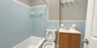 Modern Finishes, In-Unit Laundry & Bright Living Spaces Gallery 13