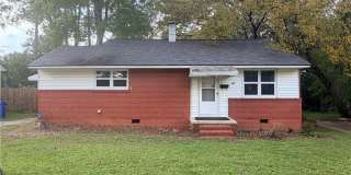 468 McBain Drive Gallery 1