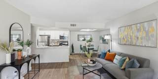 The Del Rey Gallery 26