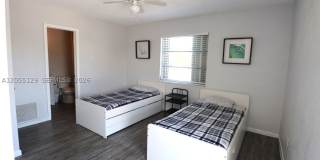 141 Mcarthur Pkwy Gallery 3