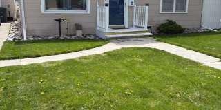 Adorable 2 BR 1 Bath home with Yard Gallery 3