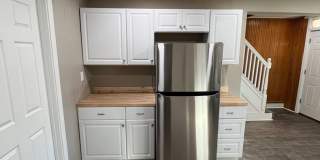 Newly Renovated 3 Bedroom, 1 Bathroom in Spring Hill- Central Air and Brand New Kitchen!! Gallery 10