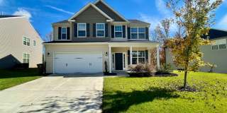 Stunning 4 Bedroom 2.5 Bathroom 2-story Home in NE Greensboro with 2 car garages Gallery 3