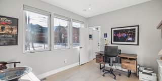 527 BROWN Street Gallery 4
