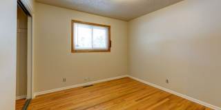 "Rare Find" Updated Large 5 Bedroom home W/Finished Basement! Gallery 9