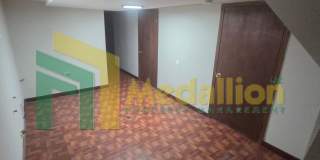 Spacious 6-Bedroom Home with Finished Basement and Backyard Gallery 17