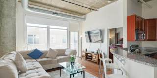 113 N BREAD Street unit: 3D6 Gallery 1