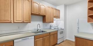 Pine Street Apartments Gallery 1