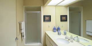 Beautifully Furnished Condo with Mountain Views Beautifully Furnished Condo with Mountain Views Gallery 20