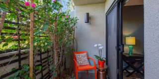 Stylish Ground-Floor Condo in Gated Palm Springs Community Gallery 21