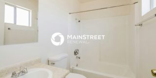 5808 West Holly Street Gallery 11