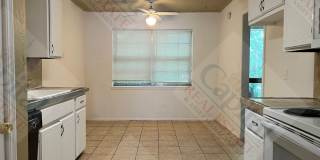 Comfortable 3 Bedroom Apartment Gallery 9