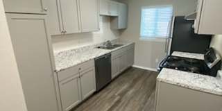 River Walk Apartments Gallery 55