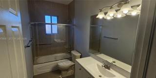 3389 NE 4th St Gallery 18