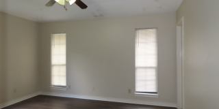 Cozy! Three Bedroom Home in White House ISD! Gallery 21