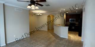 2/2 2nd Floor Condo in Lakeside @ Lakes of Windermere Gallery 1