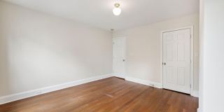 1814 E PRATT Street Gallery 17