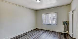 560 N. Kingsley Dr. Gallery 11