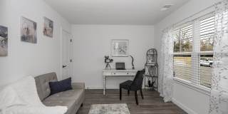 Galbraith Pointe Apartments and Townhomes Gallery 30