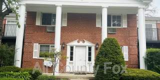 101 N Lincoln Lane Gallery 1