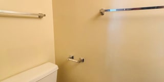 2 Bedroom 1.5 Bathroom Townhouse Gallery 7