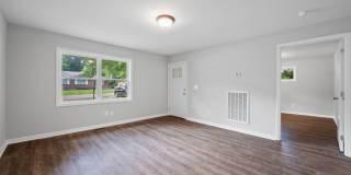 1317 Mayfield Lane - A Gallery 12