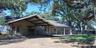 504 N Chaparral Gallery 1