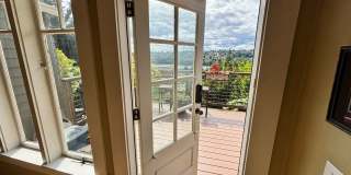 4Bd/2.75Ba Seattle Home Gallery 18