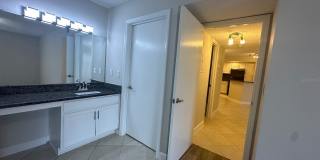 4548 Commander Drive - 1unit 1416 4548 Commander Drive - 1unit 1416 Gallery 9
