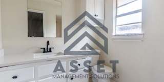 Beautiful 4 Bed! Gallery 21