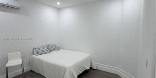 2442 NE 3rd Ct Gallery 2