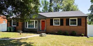 Traditional brick ranch in highly desirable West End of Henrico County Gallery 1