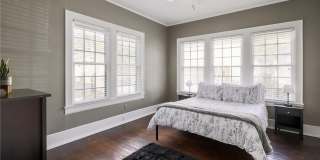 West Campus Cottage! Gallery 15