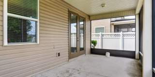 Large 4 bedroom home in Oakleaf Gallery 42