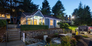 The Knoll Redmond Gallery 24