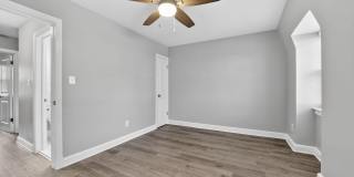 35 CRITTENDEN Street NE Gallery 17