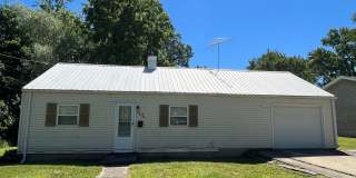 Two Bedroom Ranch Home Gallery 1