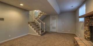 Convenient location! Side Split in Western Omaha. Gallery 11