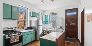 4057 N Damen Avenue Gallery 15
