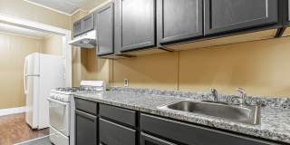 1 Bed 1 Bath apartment in Okc close to Plaza District! Gallery 35