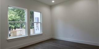 705 Harris Full - Modern Duplex 8 Bed / 7.5 Bath Available August 2027 Gallery 74